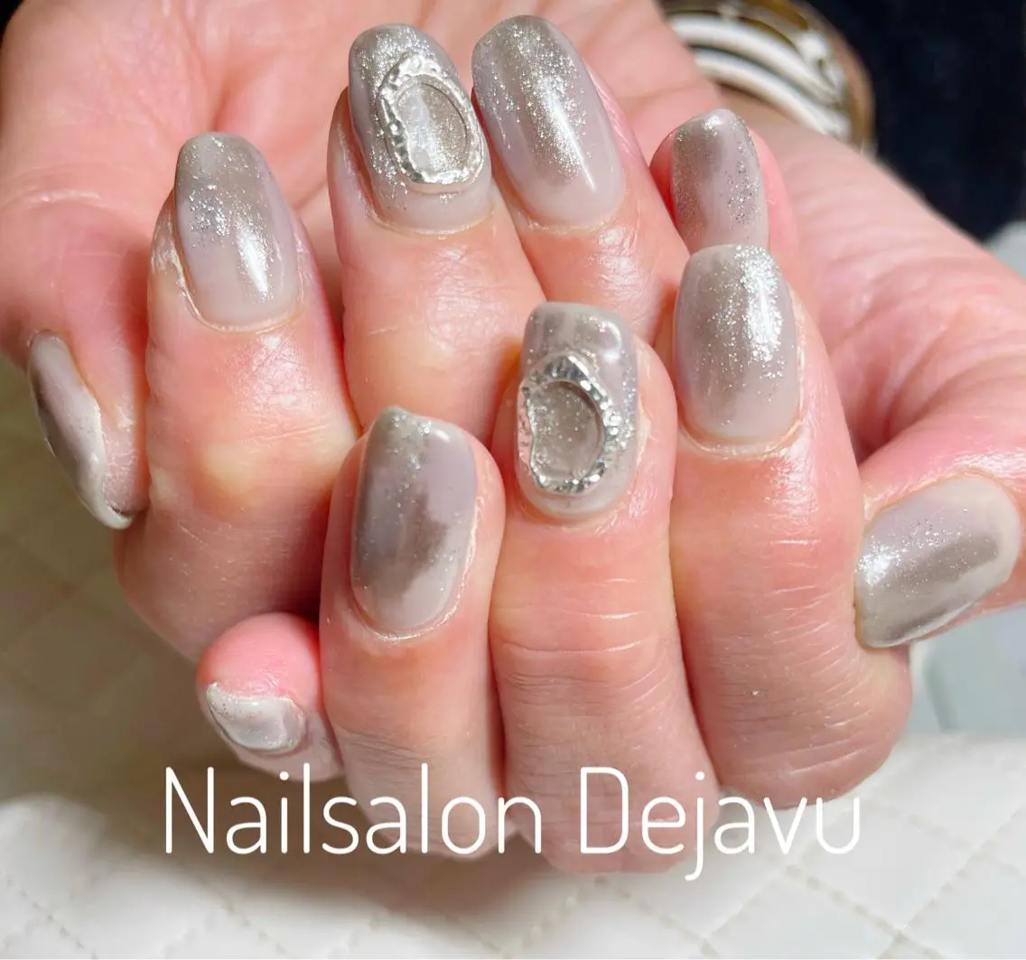 ネイル アートネイル ニュアンスネイル ワンカラーネイル ハンドネイル Nail salon Dejavu 🌿のネイルデザイン