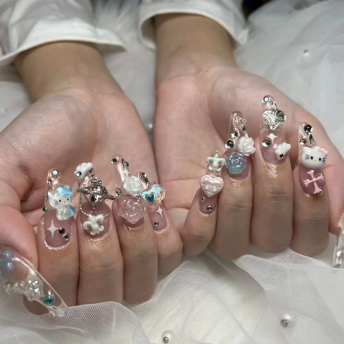 ロング ハンドネイル 28nails .thaoのネイルデザイン