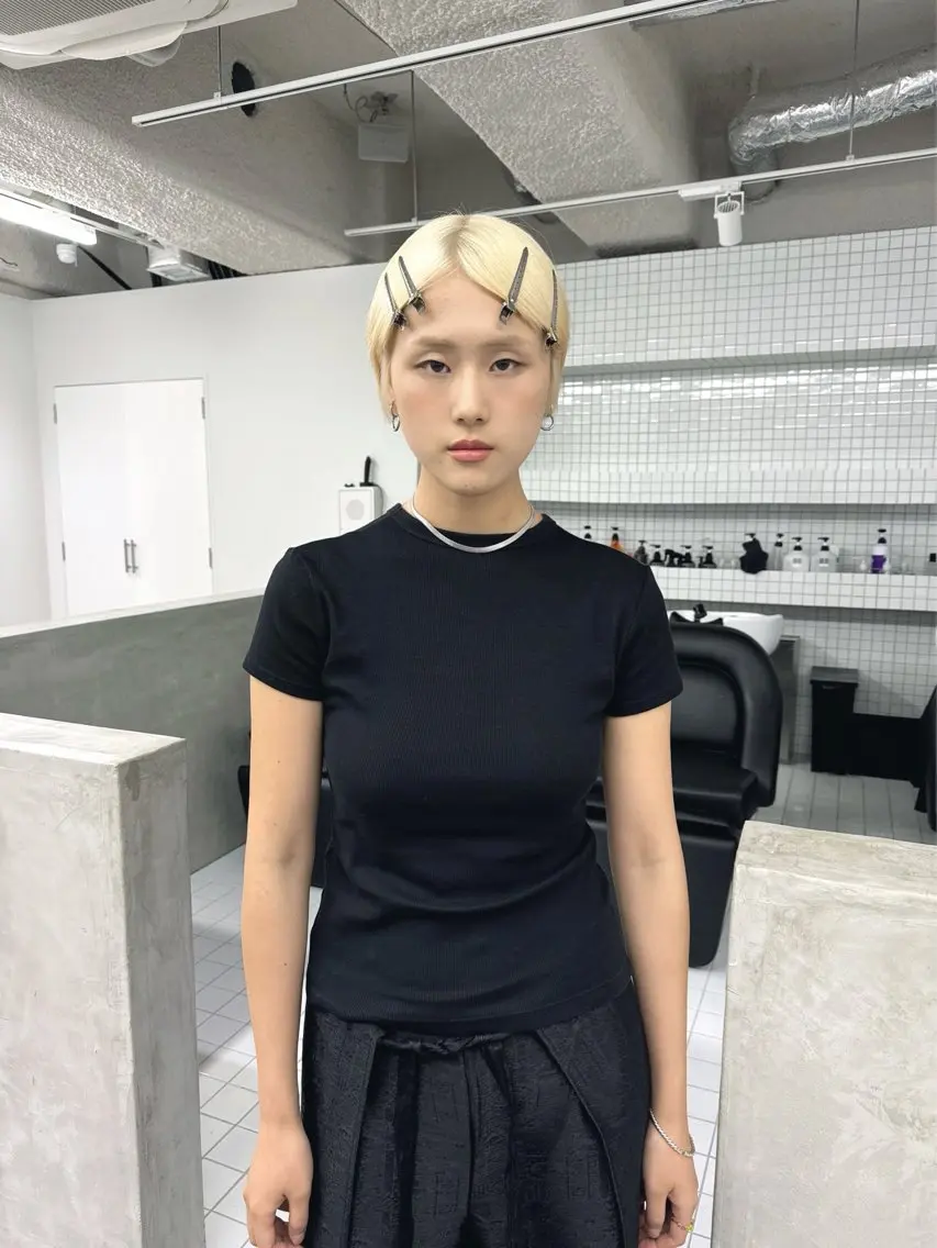 ショート カラー ブリーチ 抜きっぱなしブロンド ブロンド ヘアカラー ハイトーン/ カラー/めい🎀のヘアスタイル