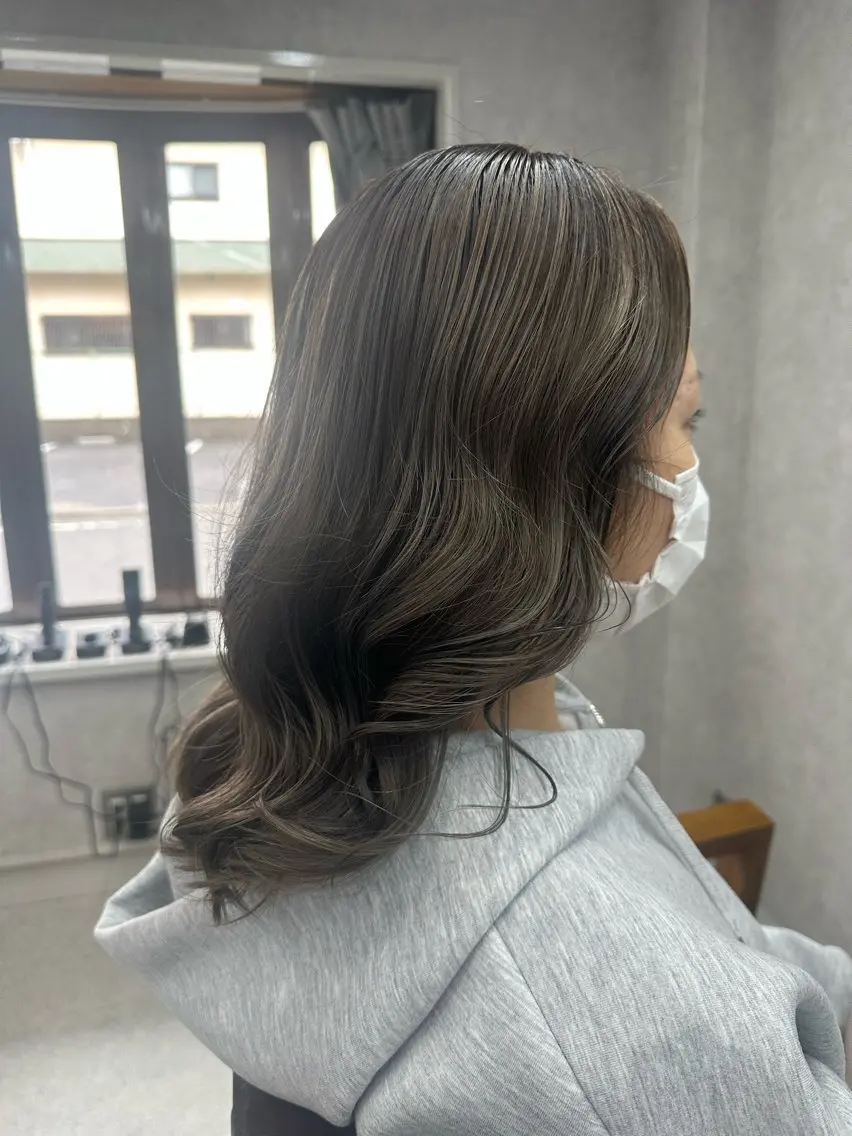 ロング カラー カット ヘアカラー Lien 深井店のヘアスタイル
