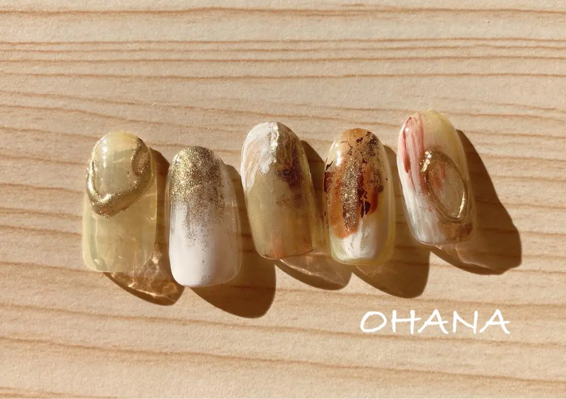 ネイル べっ甲ネイル フットネイル マグネットネイル ミラーネイル ニュアンスネイル nailroom OHANA🌴のネイルデザイン
