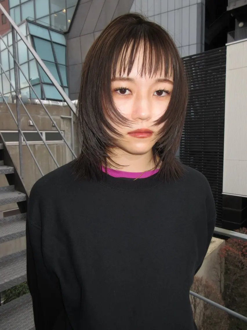 ミディアム ミディアムレイヤー レイヤーカット シャギー ウルフカット ウルフレイヤー カット ヘアカラー レイヤーカット\ウル フ　chinatsuのヘアスタイル