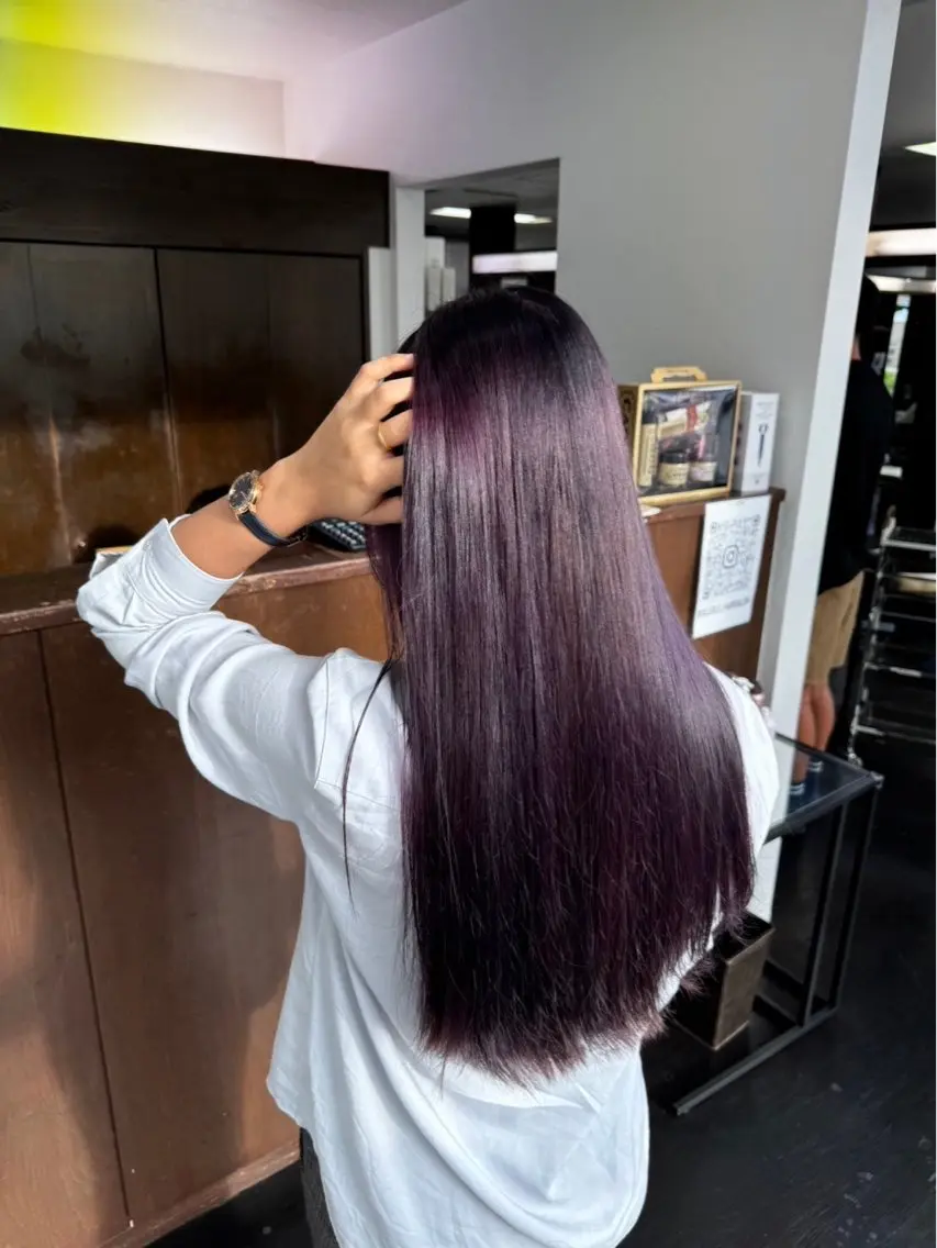 ロング パープルカラー ロング 桝田 友美のヘアスタイル