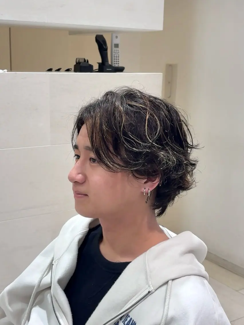ミディアム パーマ メンズ カット パーマ メンズ特化美容師 / 篠谷祐輝のヘアスタイル