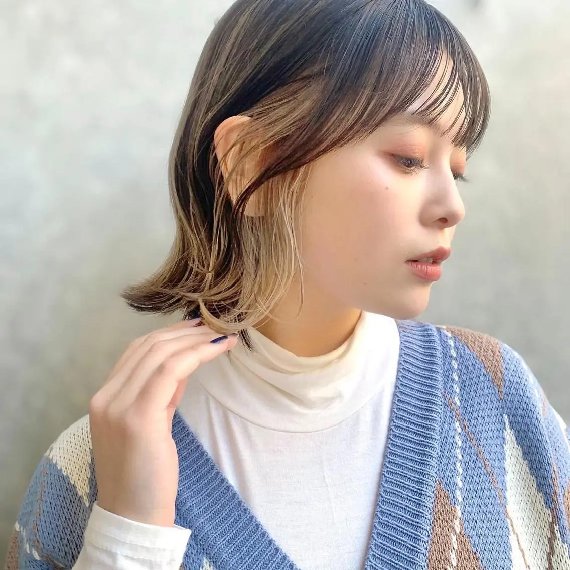 ミディアム カラー ベージュカラー 透明感カラー グレージュ ボブ カット ヘアカラー トリートメント レイヤー専門家 ダブルカラー修のヘアスタイル