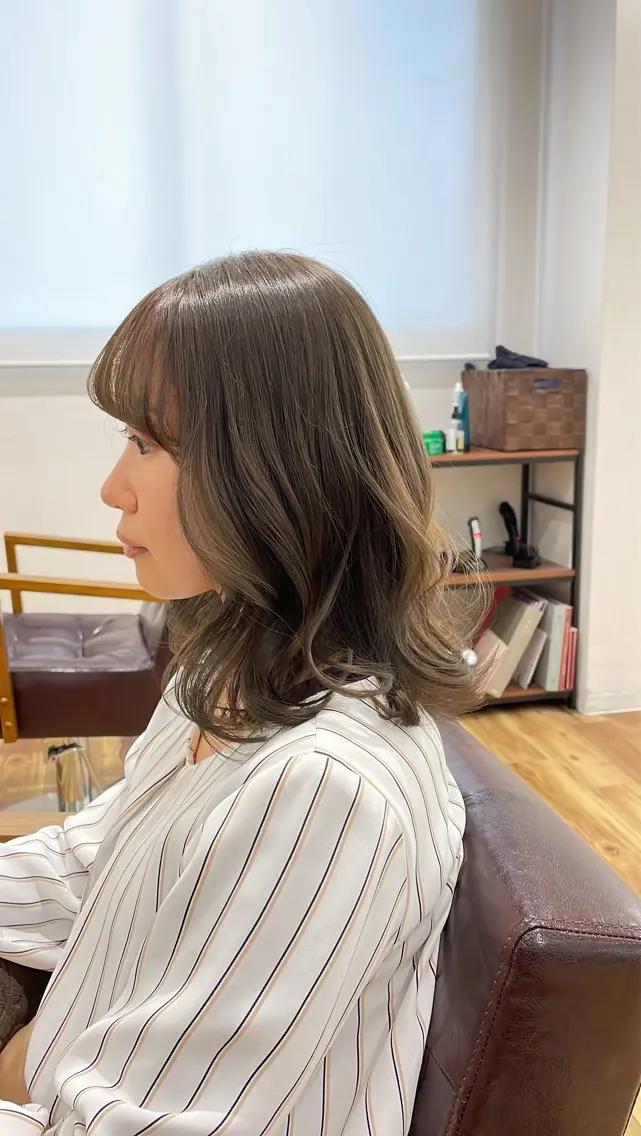 セミロング くびれヘア カット ヘアカラー トリートメント YASUHIRO グレージュ/メンズのヘアスタイル