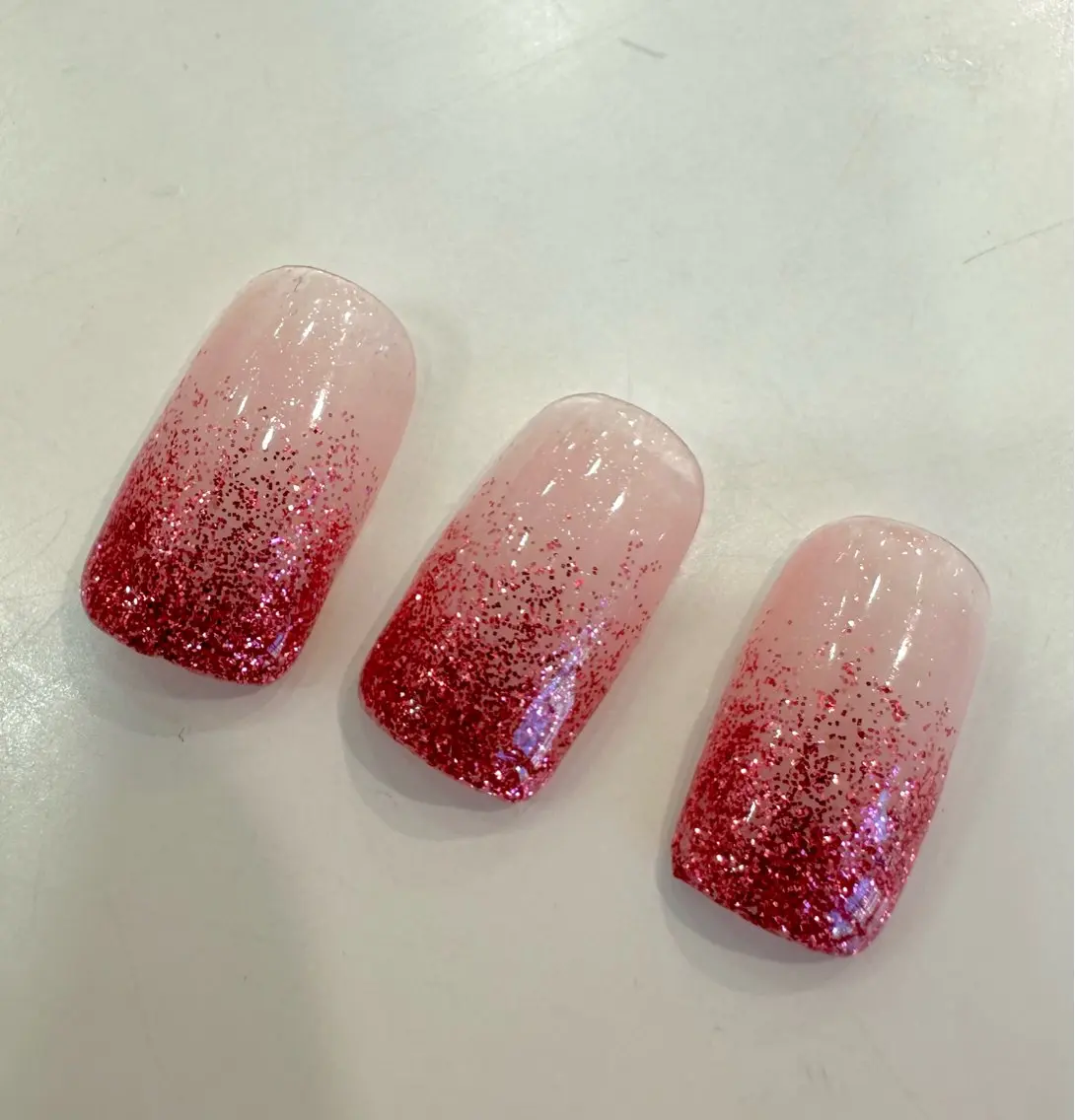 【オフあり】 ラメグラデーションネイル⭐️🎀の写真