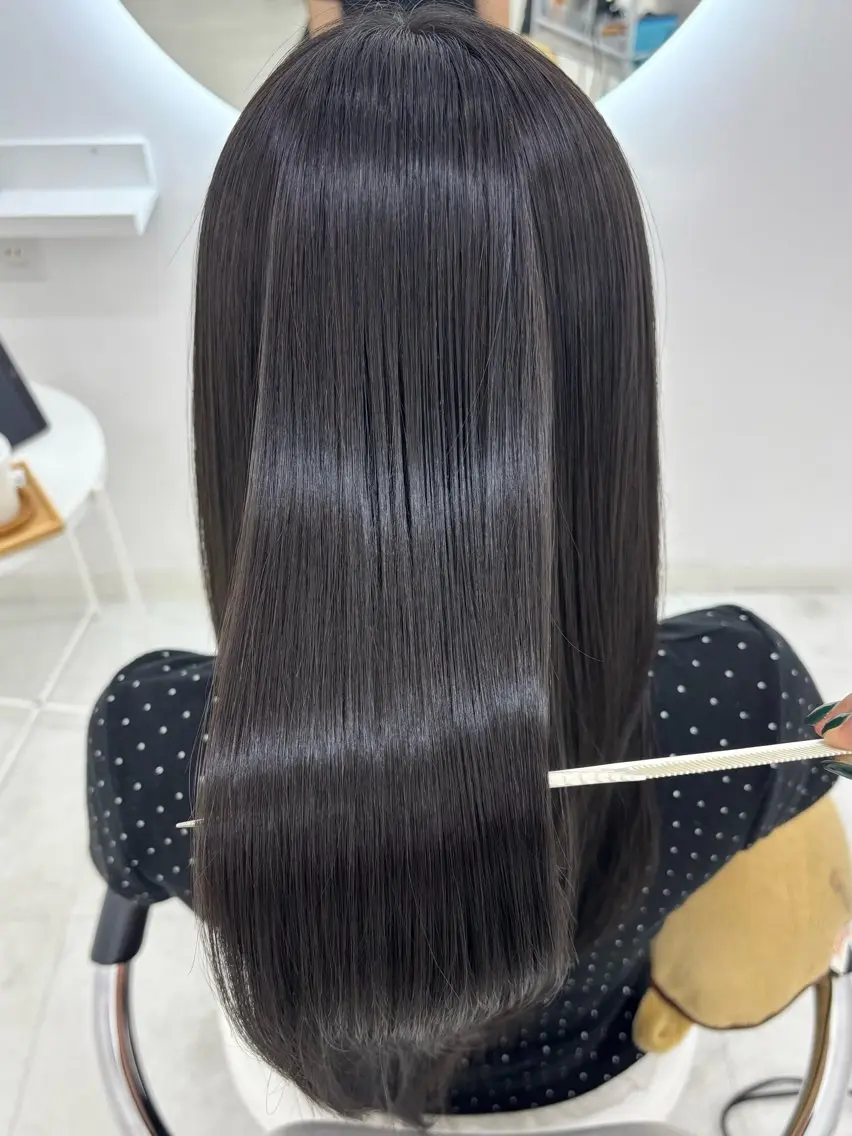 ロング カラー カット ヘアカラー トリートメント 【aini天王寺】 𝐚𝐢𝐫𝐢✂︎のヘアスタイル