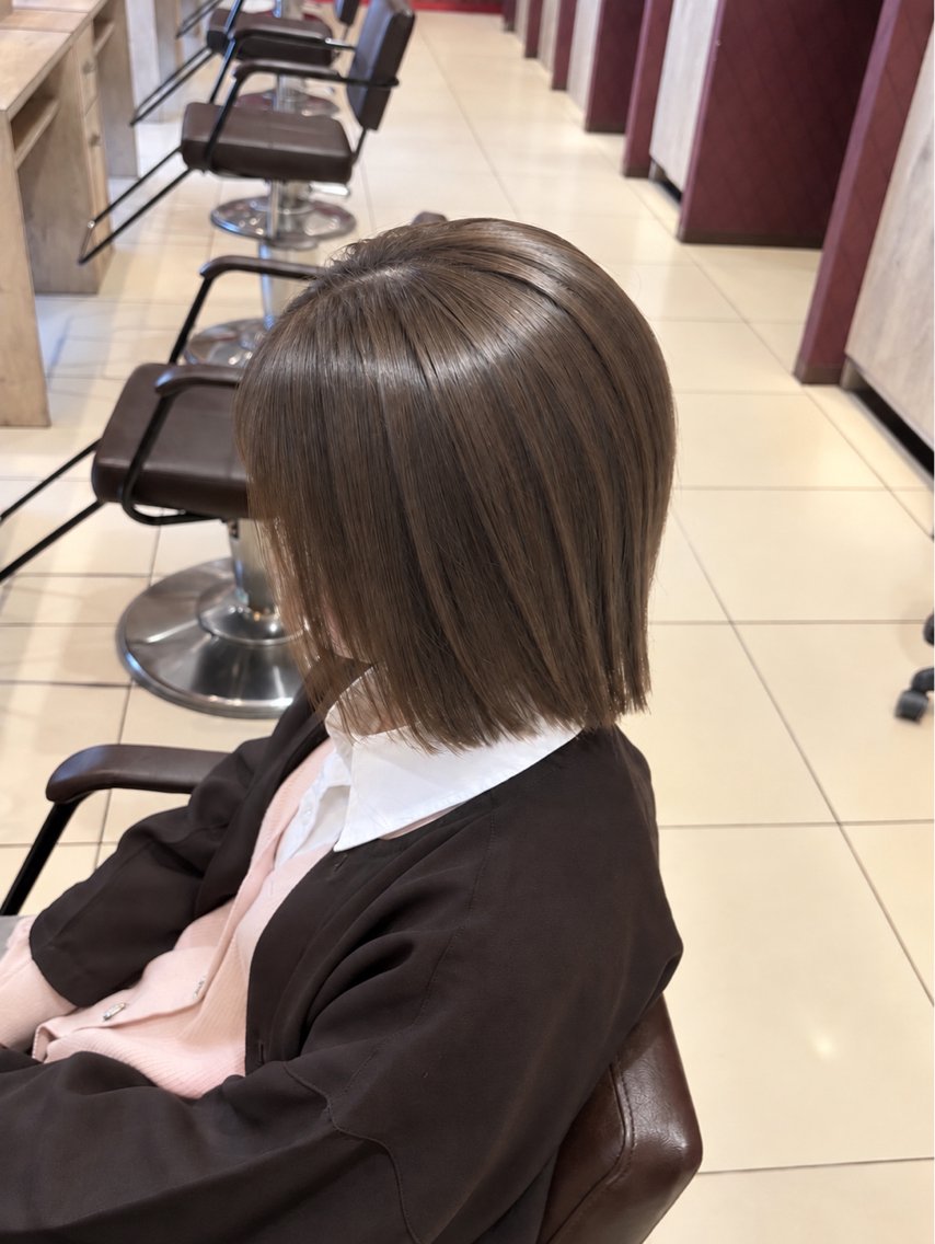 カラー ヘアカラー Nanami ナナミのヘアスタイル