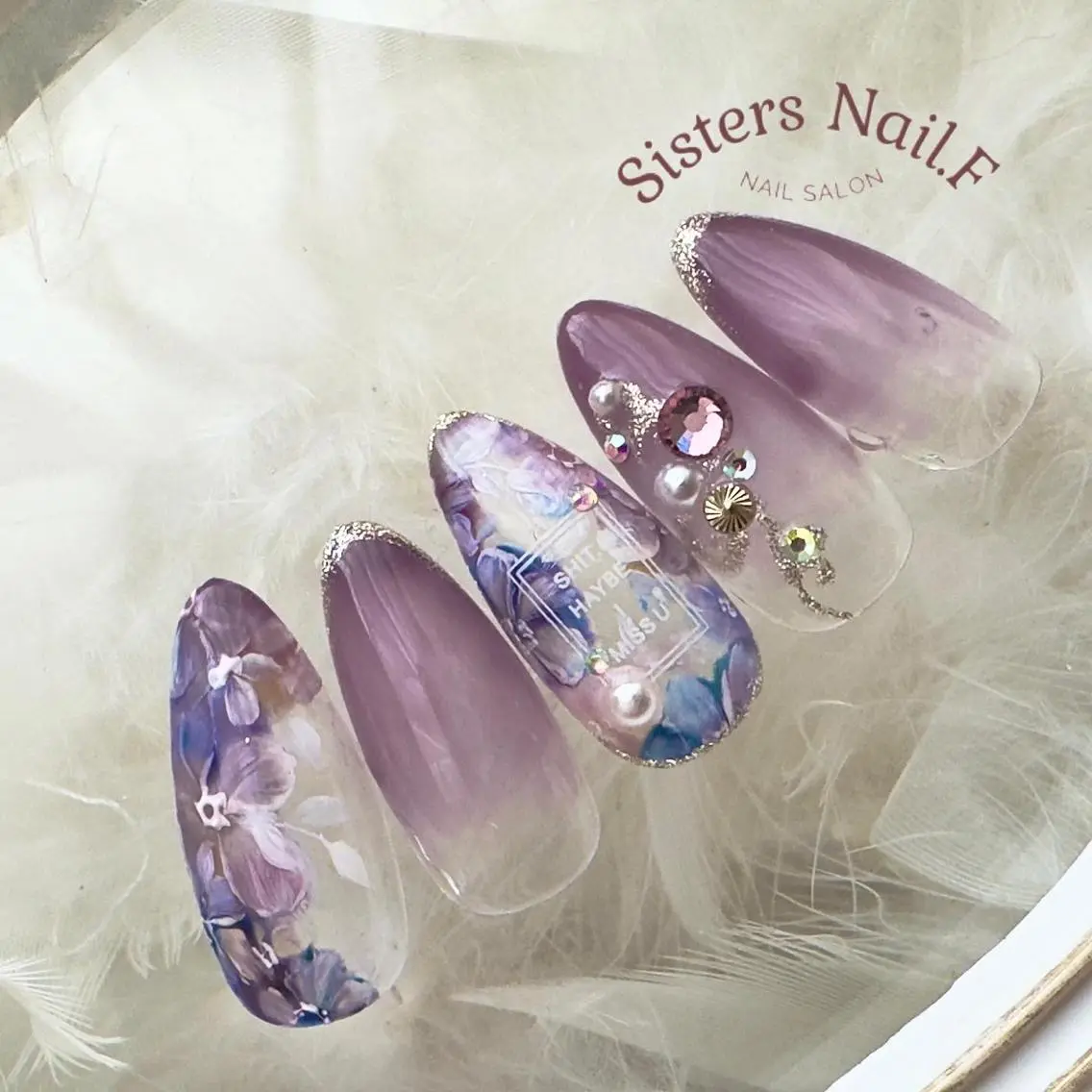 ネイル アートネイル フラワーネイル フレンチネイル グラデーション キラキラネイル sisters nail.fのネイルデザイン