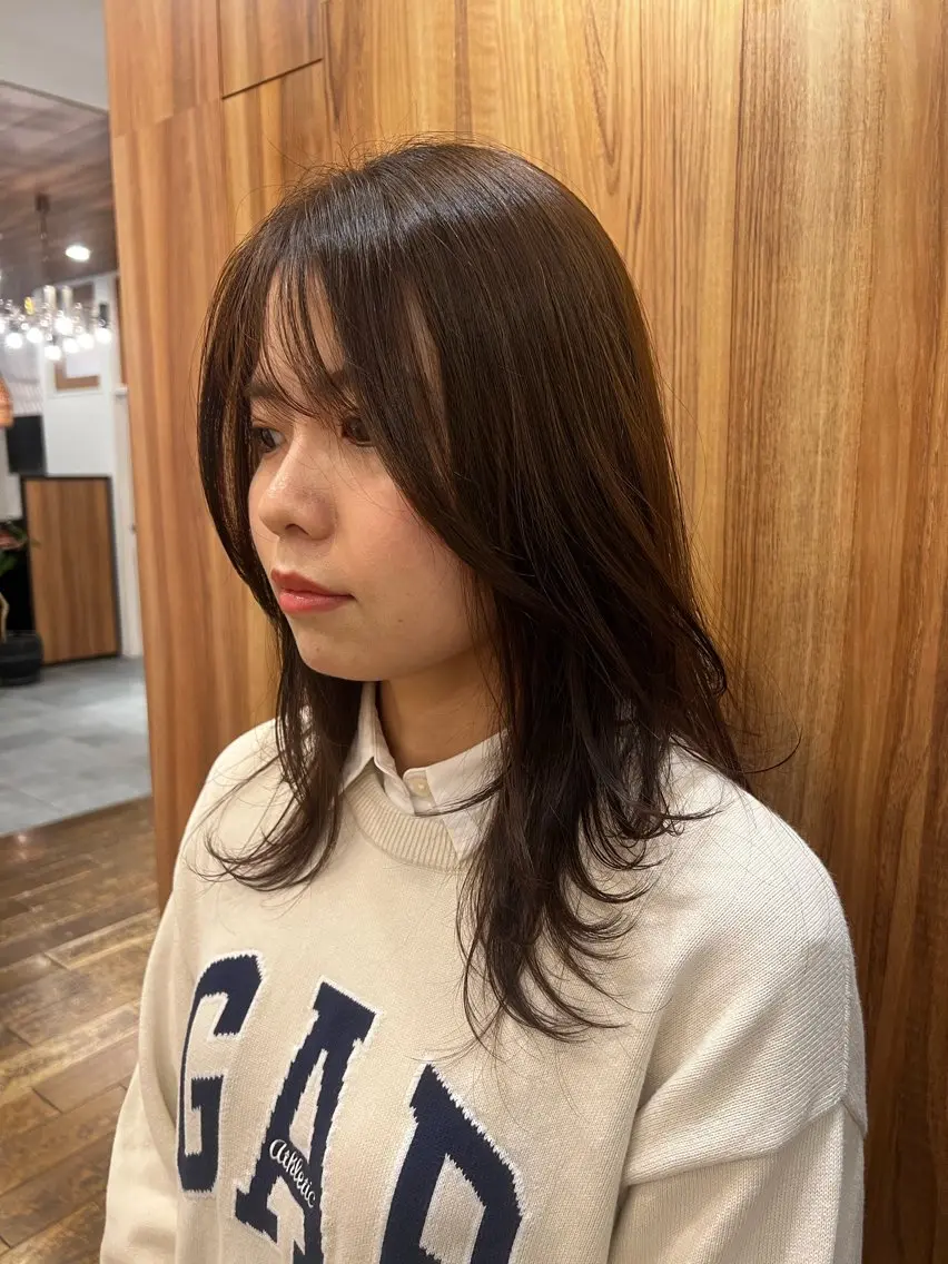 ミディアム カラー コバヤシ ユメのヘアスタイル