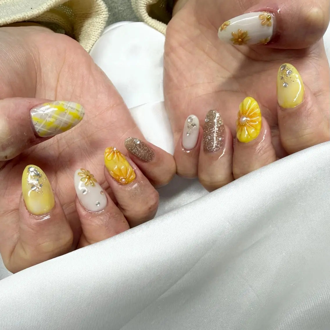ネイル ハンドネイル Mynail プライベートサロンのネイルデザイン