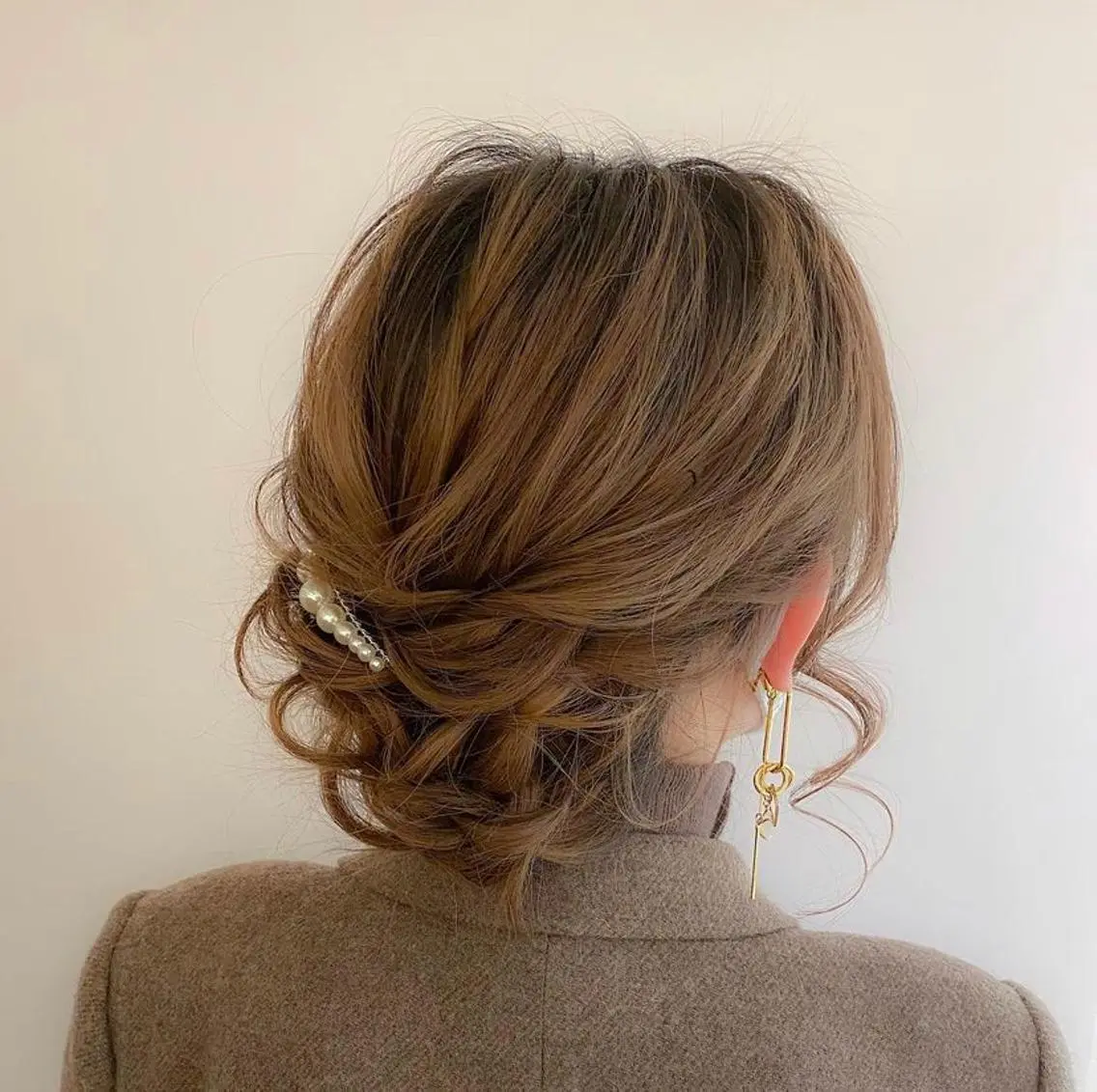 セミロング ヘアアレンジ ヘアセット 竹野 実優のヘアスタイル