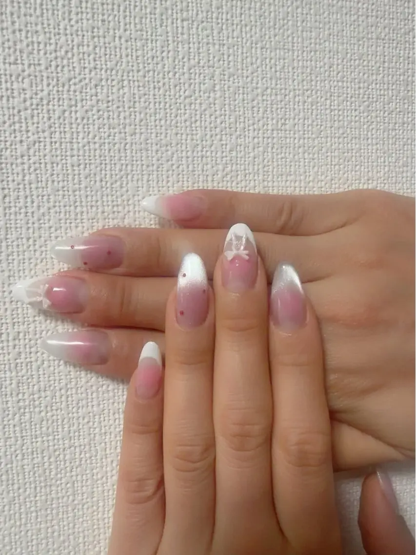 ネイル 小澤 梨奈のネイルデザイン