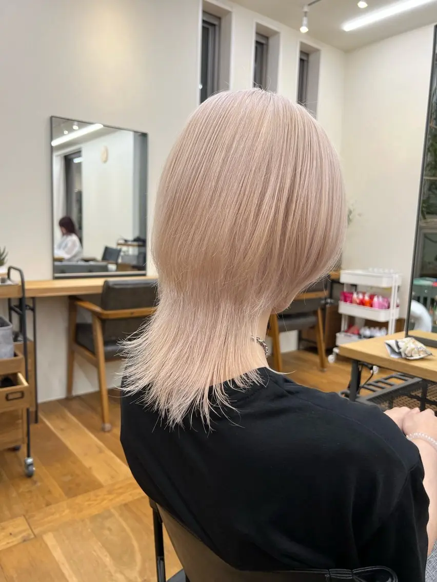ロング カラー メンズ メンズブリーチ メンズハイトーン ブリーチ ハイトーンカラー カット ヘアカラー トリートメント 抜きっぱなしブロンド /ハイトーン/カナタのヘアスタイル