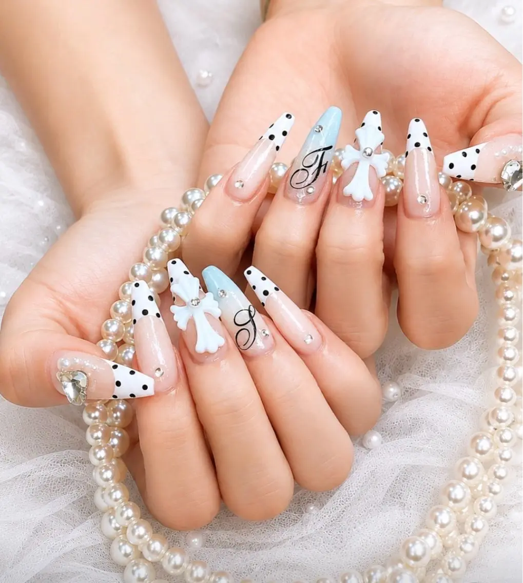ネイル ハンドネイル YMT__ Nailsのネイルデザイン
