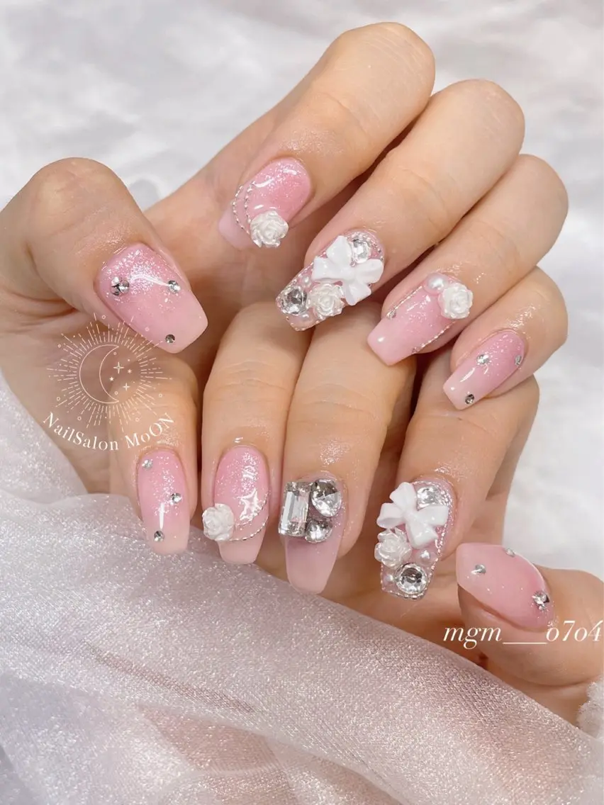 ハンドネイル ハンドケア MoON...❤︎ MeGuのネイルデザイン