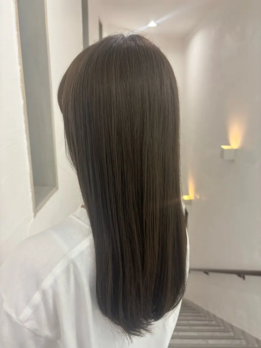 ロング カラー アッシュ ダブルカラー カット ヘアカラー Esquisse est ミライのヘアスタイル