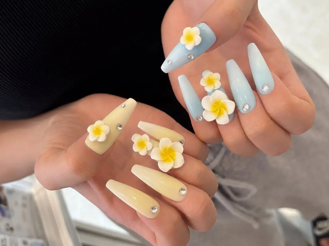 ネイル ロングネイル ネイルチップ ハンドネイル clear yayoiのネイルデザイン
