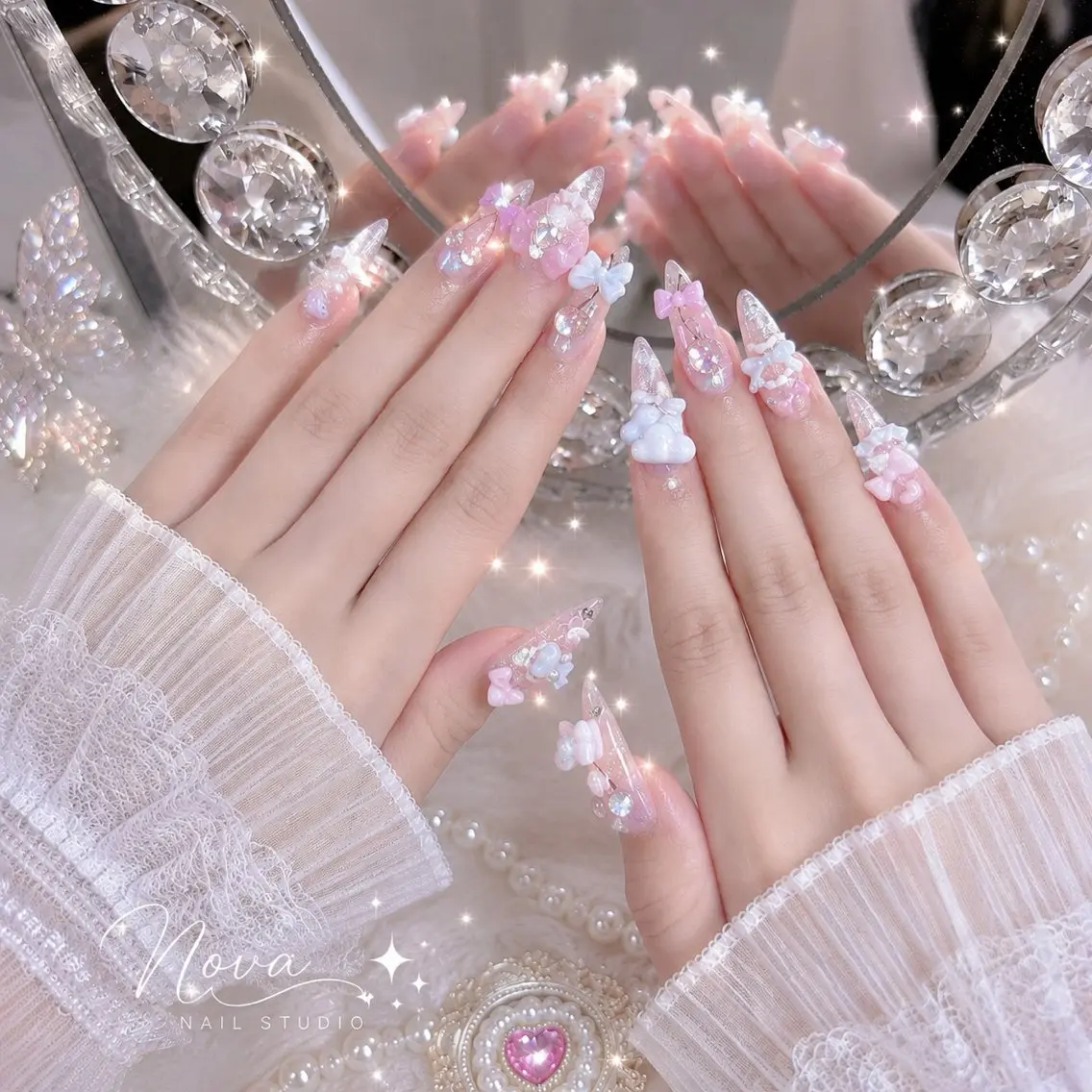 ネイル キラキラネイル 韓国ネイル 持ち込み スカルプネイル ワンホンネイル ハンドネイル ハンドケア Nova Nail 心斎橋店のネイルデザイン