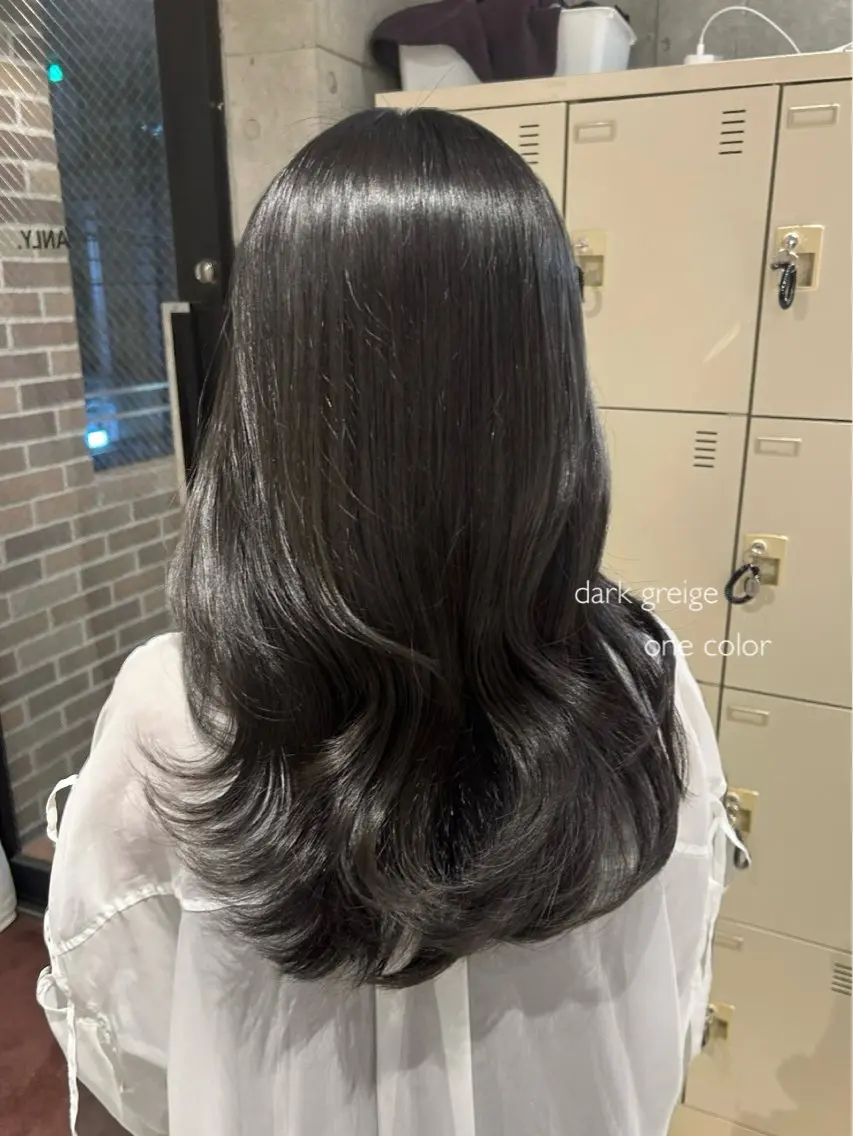ロング カラー ロング 上岡 みゆうのヘアスタイル