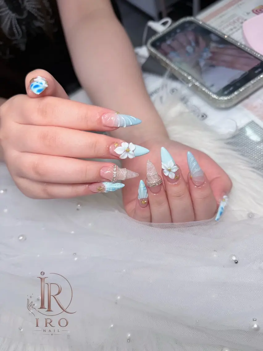 ネイル ハンドネイル IRO Nail Studioのネイルデザイン