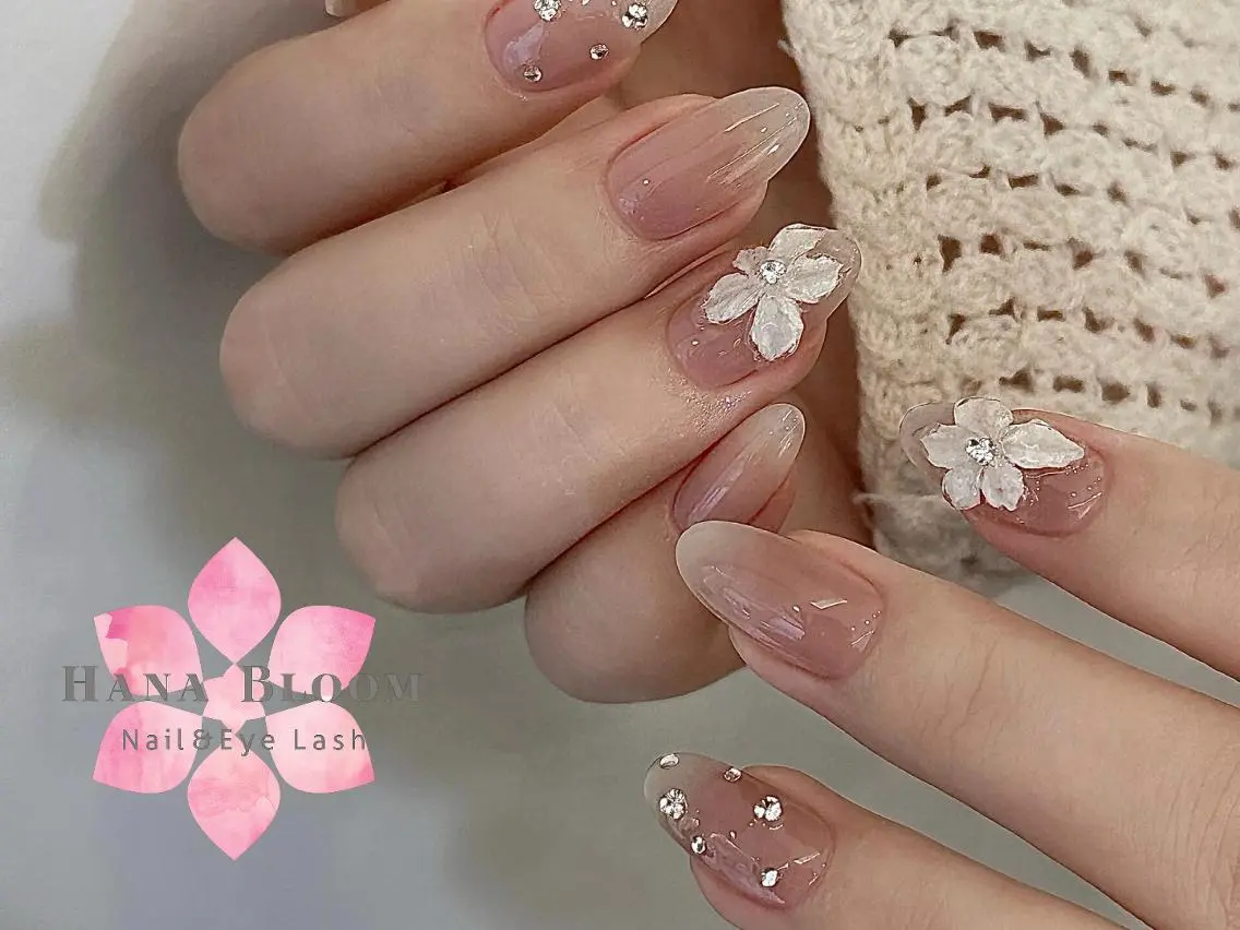 ネイル 長さ出し フレンチネイル ジェルネイル ガラスフレンチ 韓国ネイル Hana Bloom Nail💛Rinaのネイルデザイン