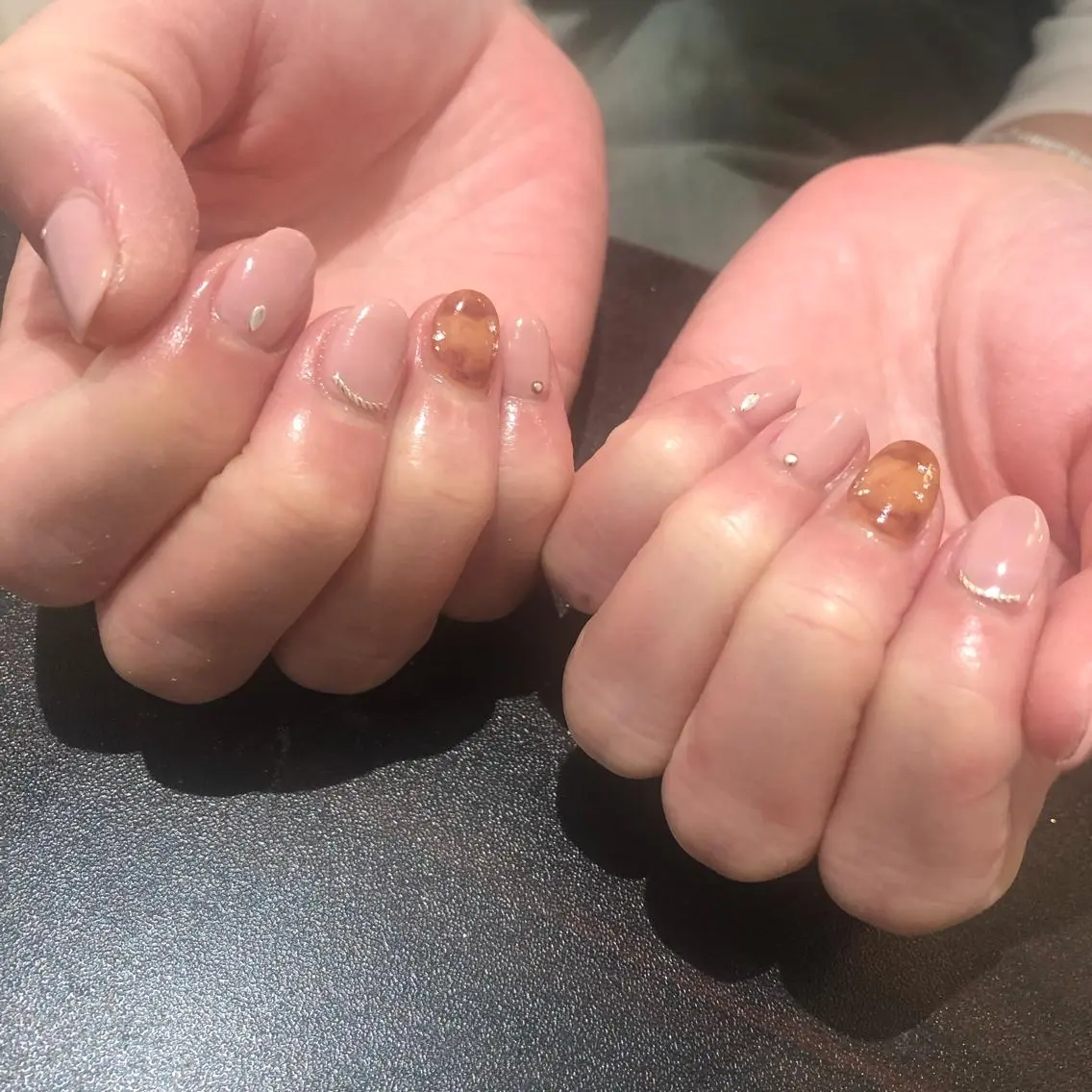 シンプルワンポイントアートネイルの写真