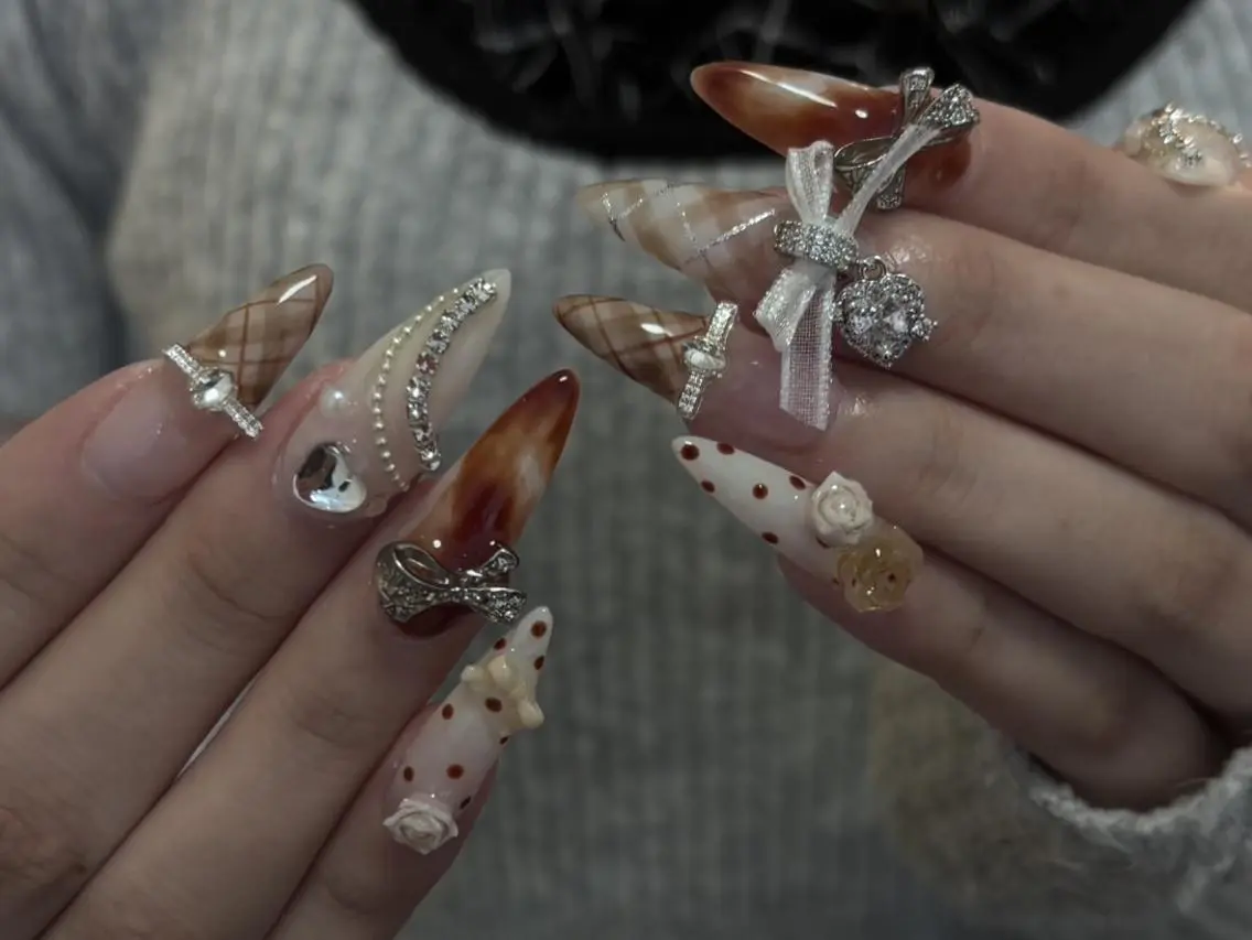 ネイル アニマル柄 べっ甲ネイル ボルドー ブラウン ジェルネイル ハンドネイル RiRi Belle Nail池袋のネイルデザイン