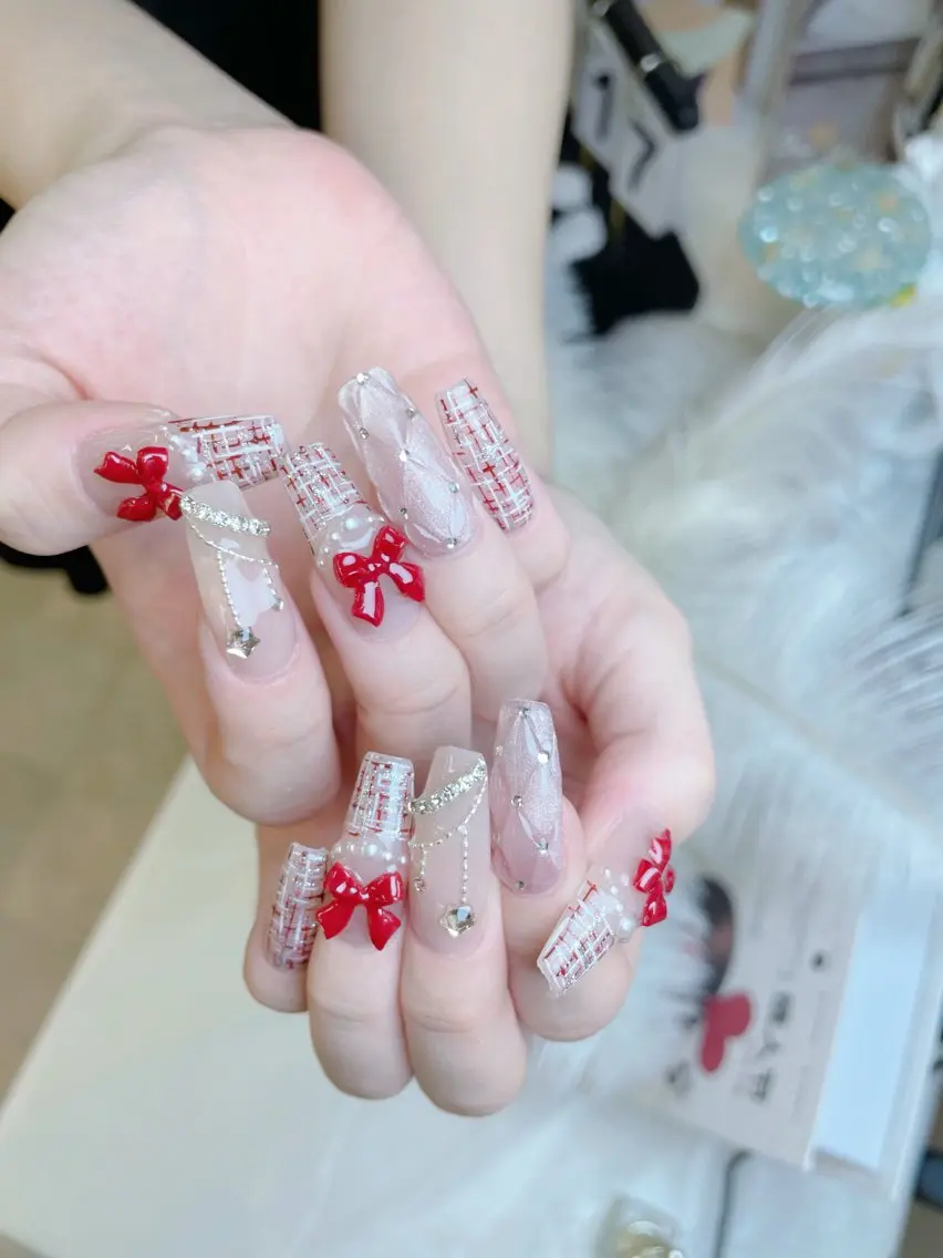 ネイル クリアネイル キラキラネイル 韓国ネイル マグネットネイル スカルプネイル ハンドネイル princess スカルプ専門店のネイルデザイン
