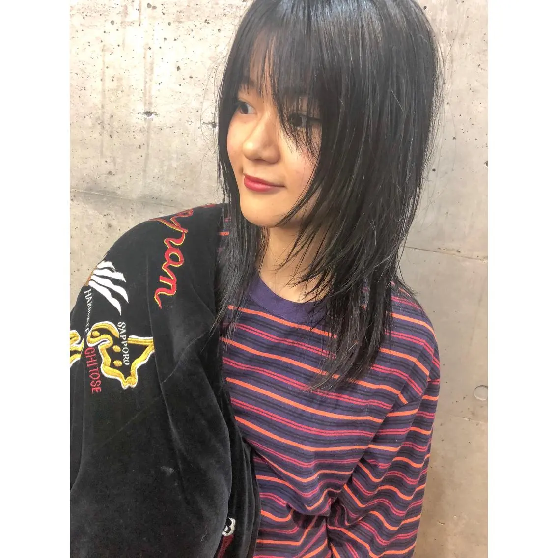 ミディアム カラー アッシュ ダークアッシュ ウルフカット カット ヘアカラー トリートメント ヘアセット センスをお届けします 大谷将生infpのヘアスタイル