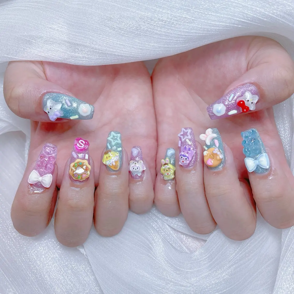 ネイル チークネイル クリアネイル ガーリー キラキラネイル 韓国ネイル ハンドネイル princess スカルプ専門店のネイルデザイン