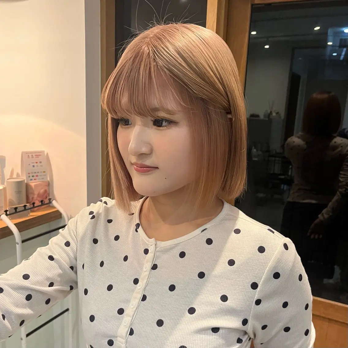 カラー ブロンド 、 ハルナのヘアスタイル