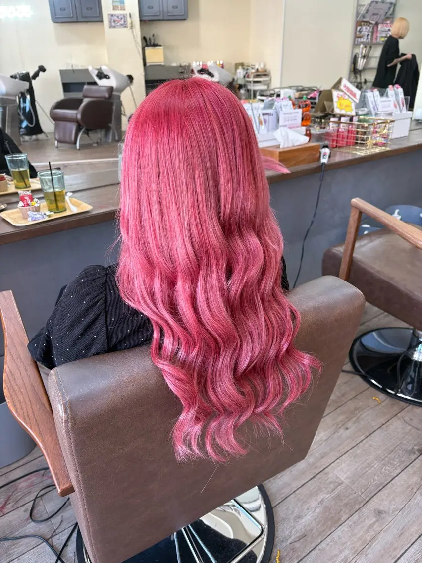ミディアム カラー ブリーチ 透明感カラー ハイトーンカラー ピンクカラー WEST OLAND加藤圭介のヘアスタイル