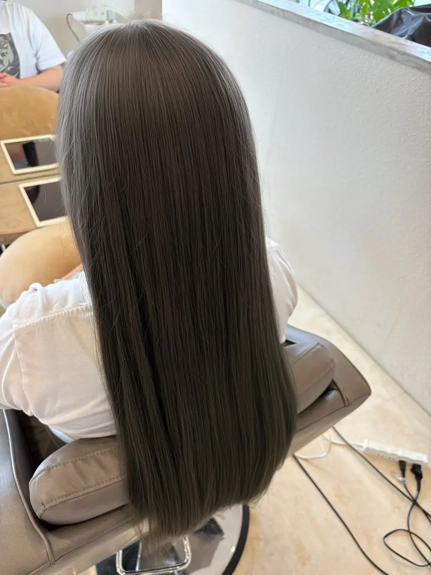 ロング 小暮 茜のヘアスタイル
