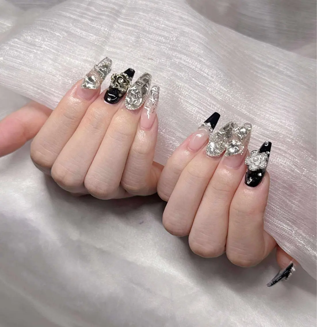 ネイル ハンドネイル Lee Nailsのネイルデザイン