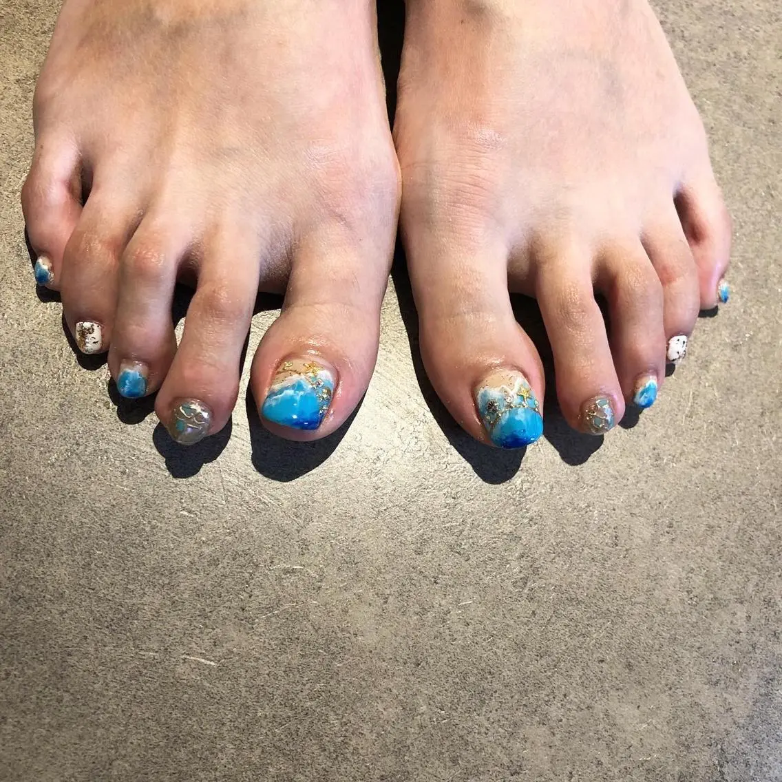 ネイル フットネイル ジェルネイル フットネイル thrush nailsのネイルデザイン