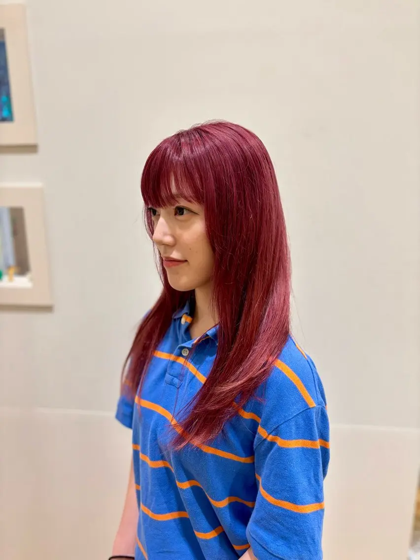 セミロング カラー レッドカラー 田中 真白のヘアスタイル
