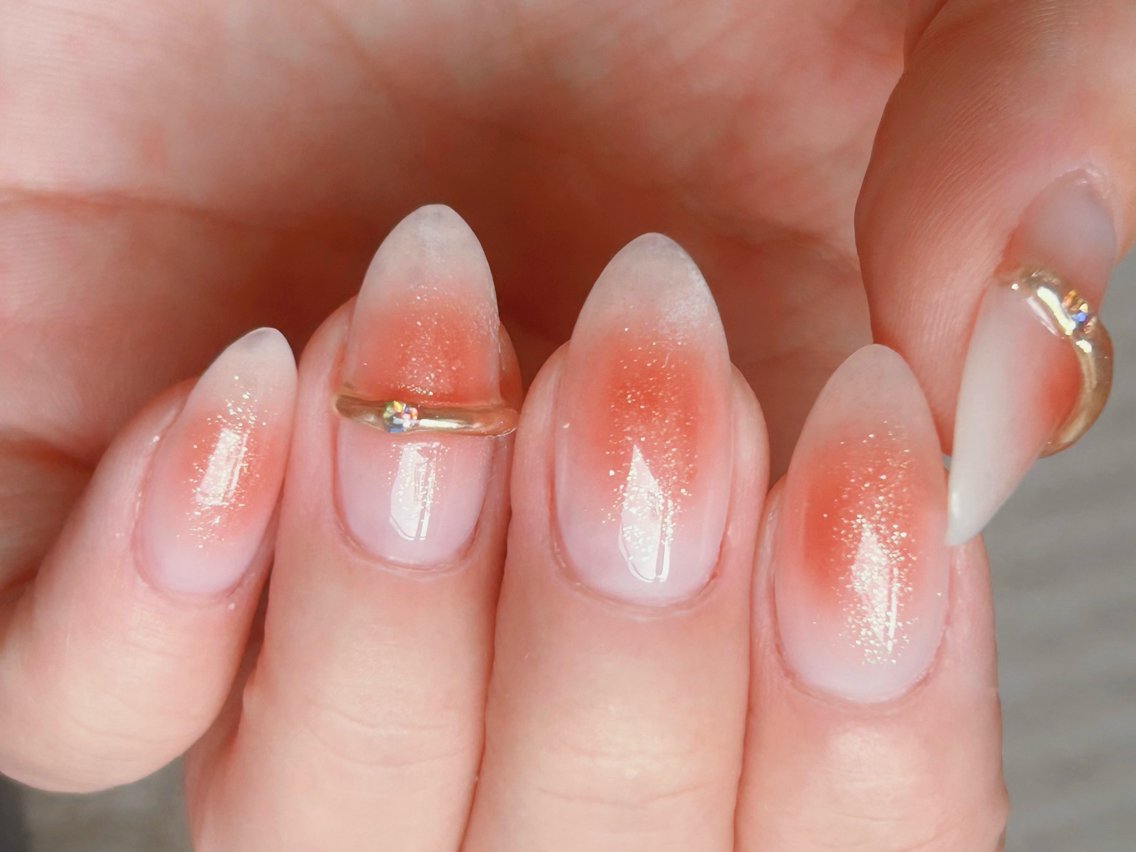 ネイル チークネイル 持ち込み ハンドネイル Lino Nailのネイルデザイン