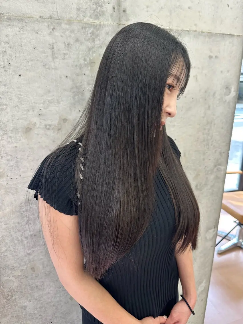 🔸レイヤーカット＋美髪縮毛矯正＋保湿トリートメント🔸(ブリーチ履歴がない方対象)の写真