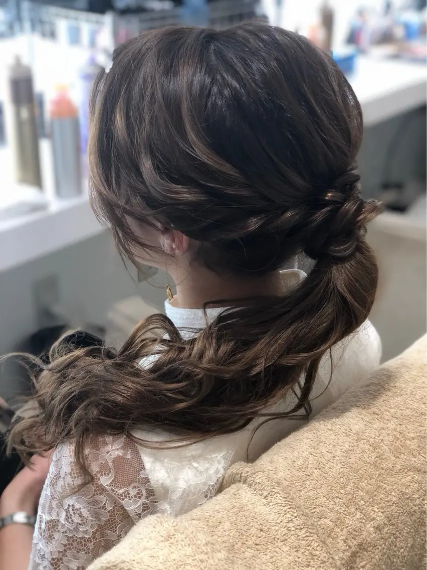 セミロング ヘアアレンジ ヘアセット 🌈髪質改善🌈 過去の1艶サラ体験✨のヘアスタイル