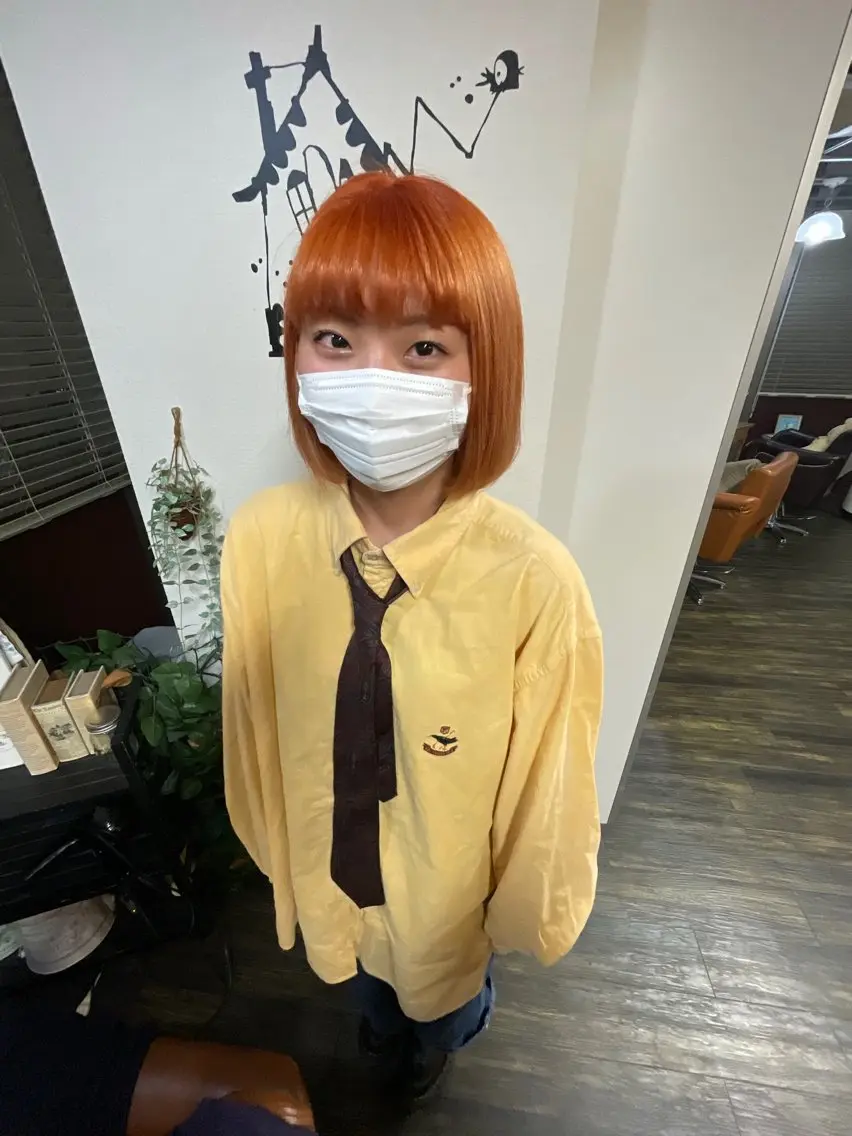 ミディアム カラー シノザキ キナのヘアスタイル