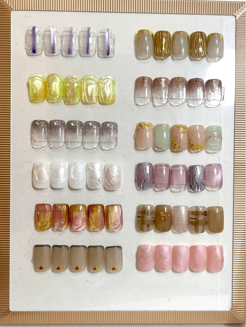 ハンドジェルネイル　定額デザイン（サンプル画像や、店頭サンプルよりお選びください）組み合わせ自由　オフ有りは➕500円の写真
