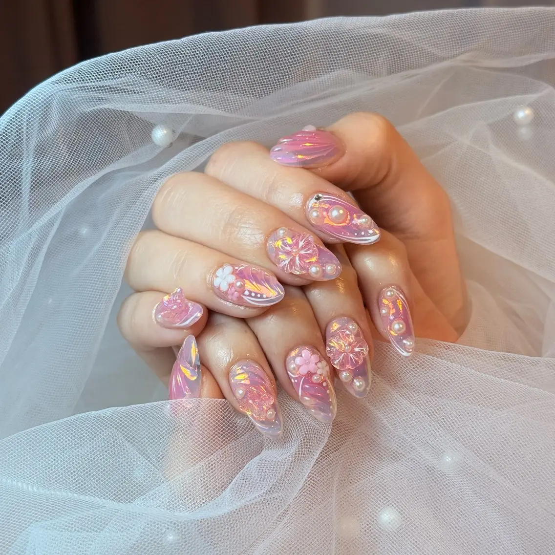 ネイル アートネイル チークネイル フレンチネイル グラデーション キラキラネイル ハンドネイル Risa_ Nailのネイルデザイン