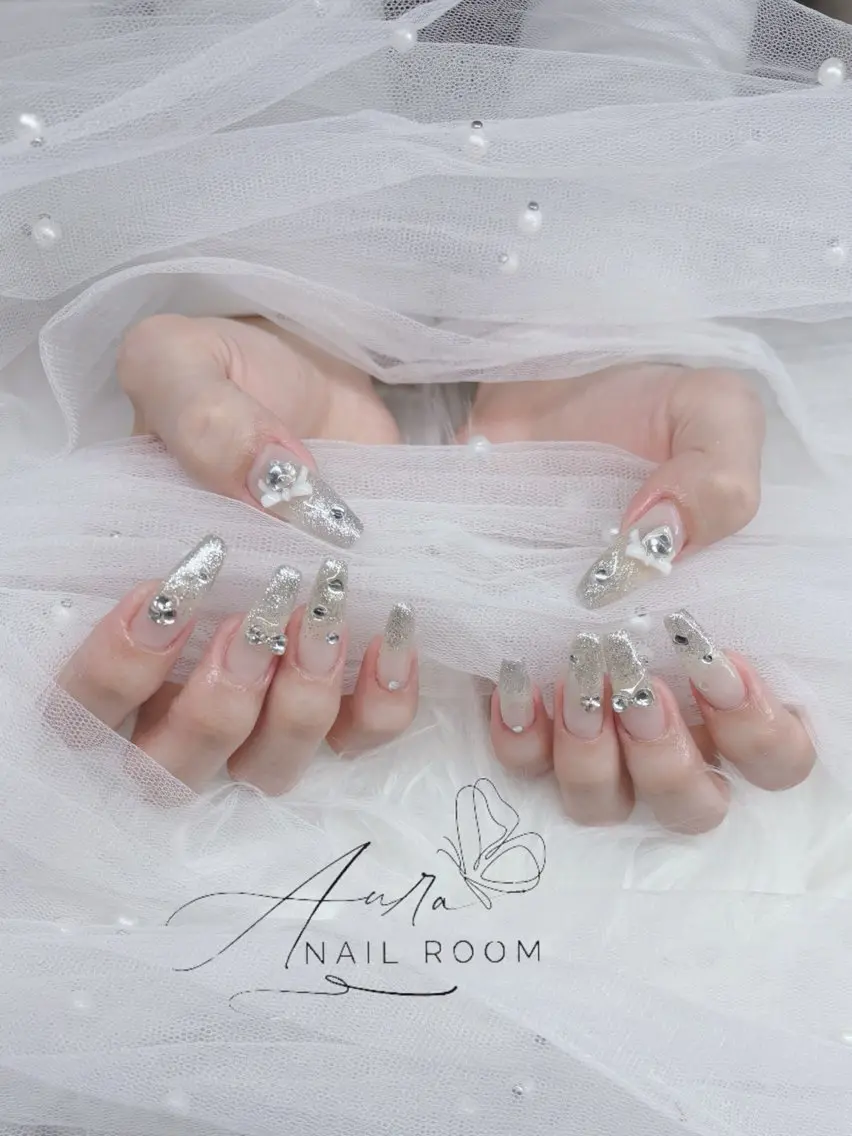 ネイル グラデーション ラメ(グリッター) ラメグラデーション Aura Nail Roomのネイルデザイン