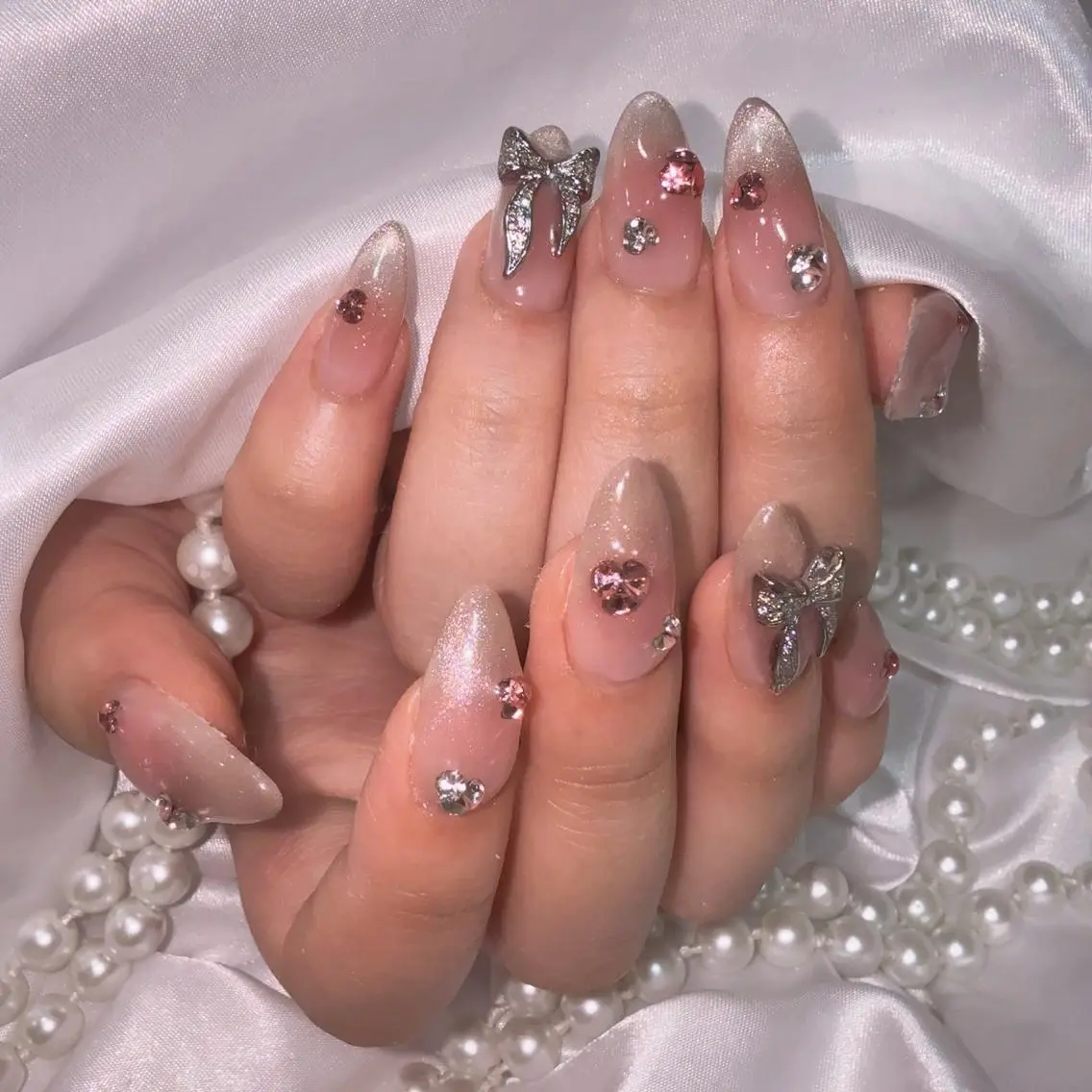 ネイル アートネイル フラッシュネイル フレンチネイル ジェルネイル ガラスフレンチ You&Me Naoのネイルデザイン