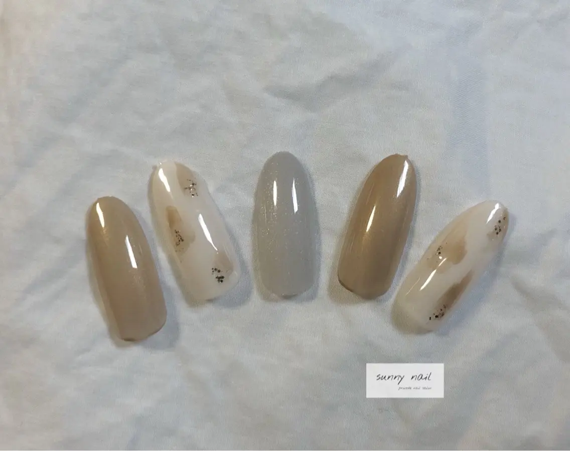 ネイル アートネイル カジュアル マグネットネイル ニュアンスネイル シンプルネイル sunny nailのネイルデザイン