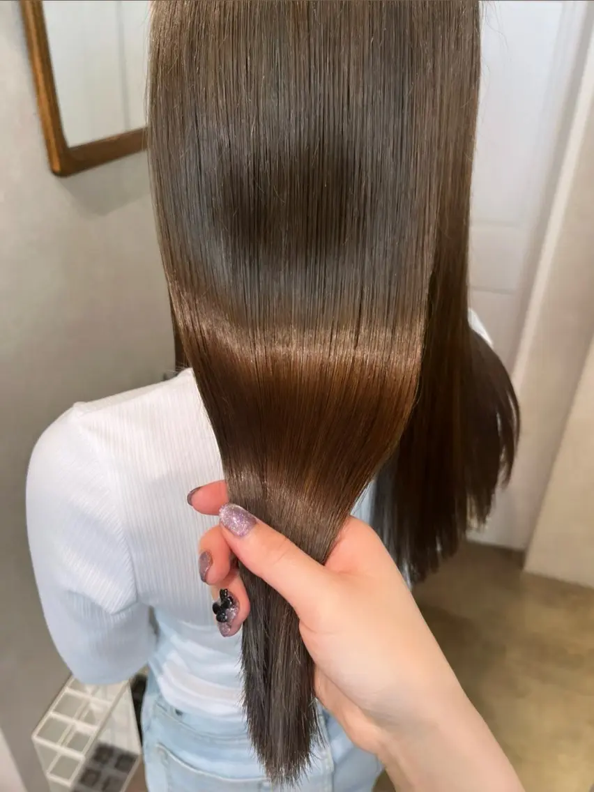 🫧髪質改善ヘアートリートメント (シャンプーブロー込)の写真