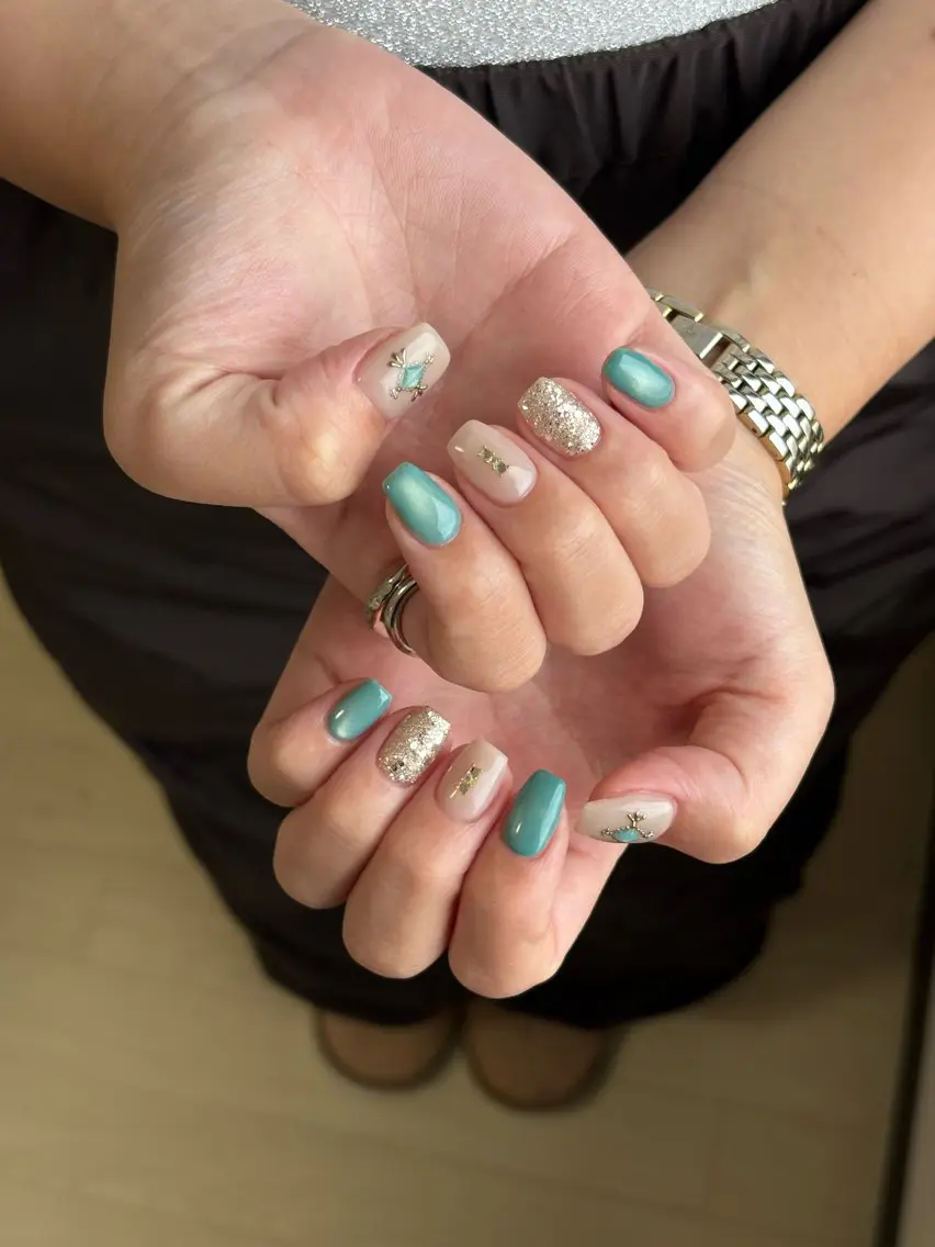 ネイル ハンドネイル 枚方 Basea nails Minaのネイルデザイン