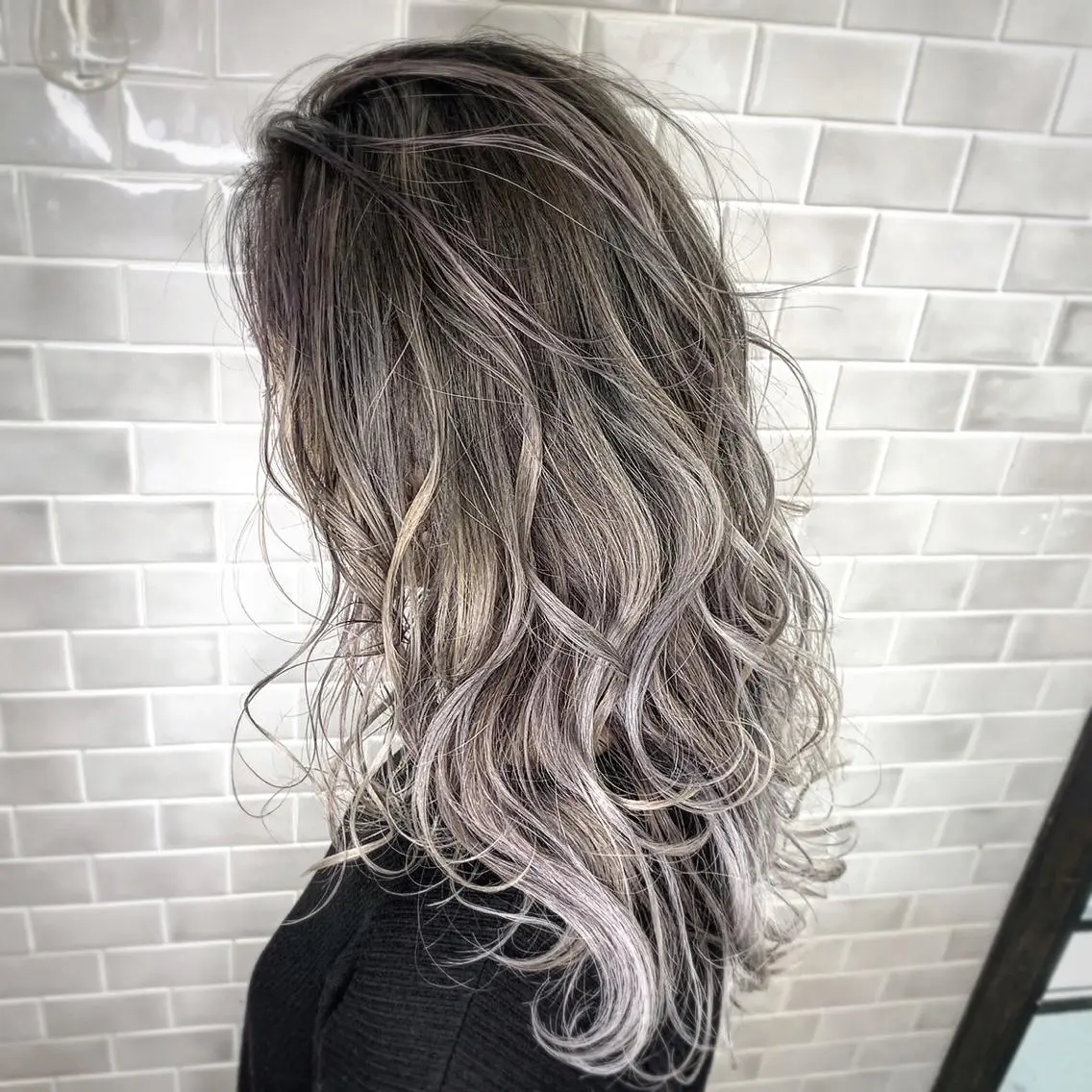 セミロング カラー 木下 旬起のヘアスタイル